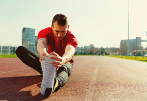 athlete-stretching